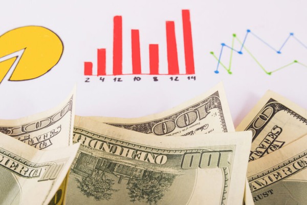 Biểu tượng ổ khóa và dữ liệu được bảo vệ