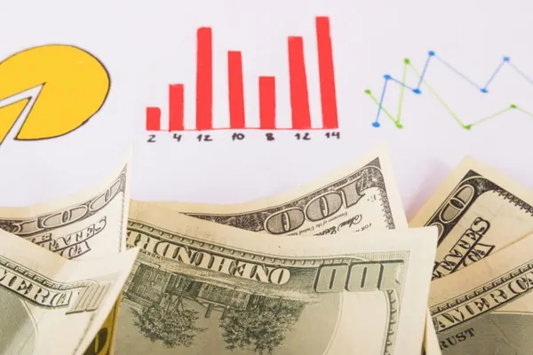 Biểu tượng ổ khóa và dữ liệu được bảo vệ